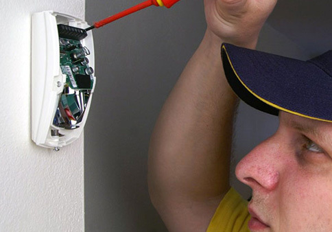 Pohybové čidlo vyžaduje profesionální montáž