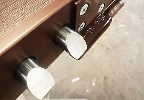 Seřizovací závěsy